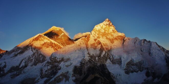 Sunrise over Everest